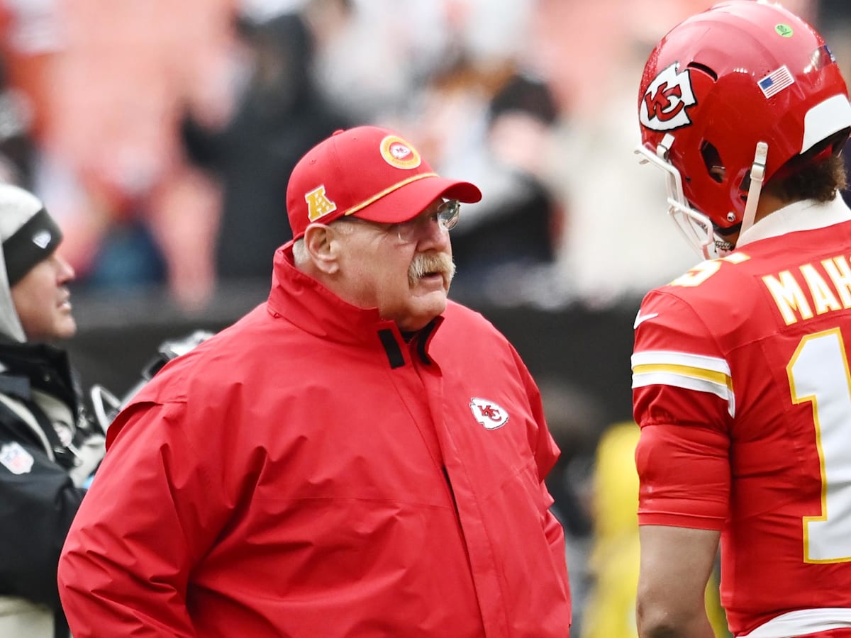 Chiefs Urged to Make this Risky Pick to Help Patrick Mahomes