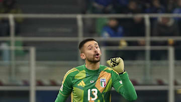 Guglielmo Vicario during Italy's nations league showdown with France 