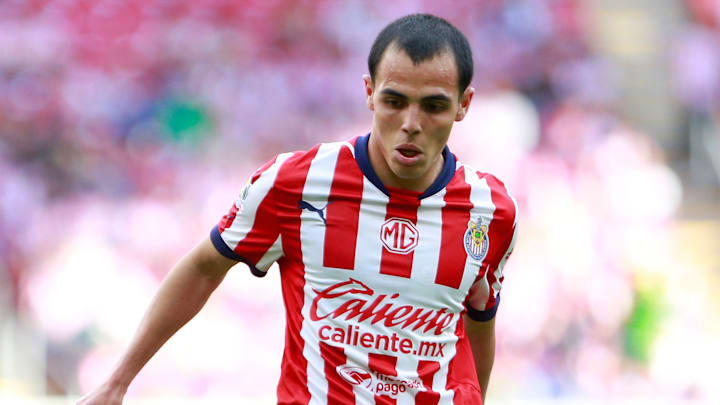 Hugo Camberos es la nueva joya de Chivas Hugo Camberos es la nueva joya de Chivas
