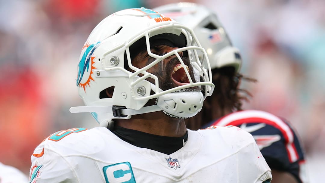 Miami Dolphins linebacker Jordyn Brooks reacts after play against the New England Patriots in the fourth quarter at Hard Rock Stadium.