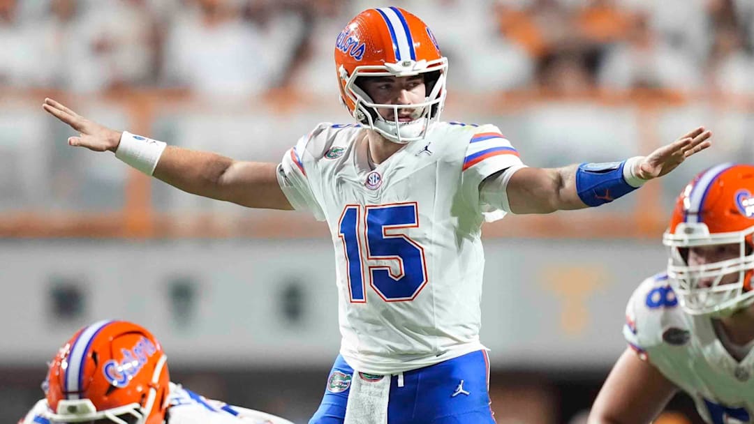 Florida Gators quarterback Graham Mertz (15)