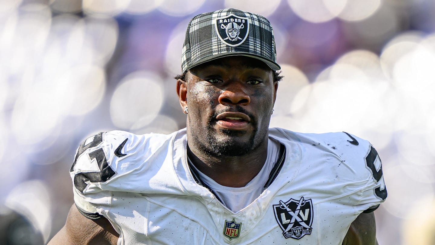 NFL Players, Police Host Multiple Youth Football Camps Across US to Support Communities