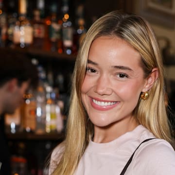Olivia Ponton attends the Burberry Festival Community event and Pub Takeover in London, England, in June 2025.