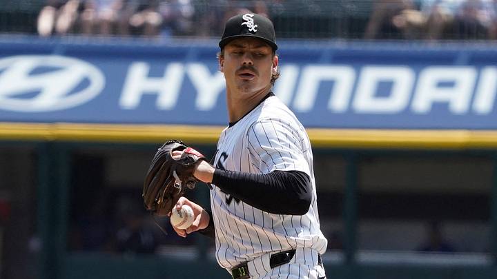 Jul 31, 2024; Chicago, Illinois, USA; Chicago White Sox pitcher Drew Thorpe (33) throws against the Kansas City Royals during the first inning at Guaranteed Rate Field. Mandatory Credit: David Banks-USA TODAY Sports
