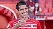 El jugador Luis Abram en la presentación con el Granada.