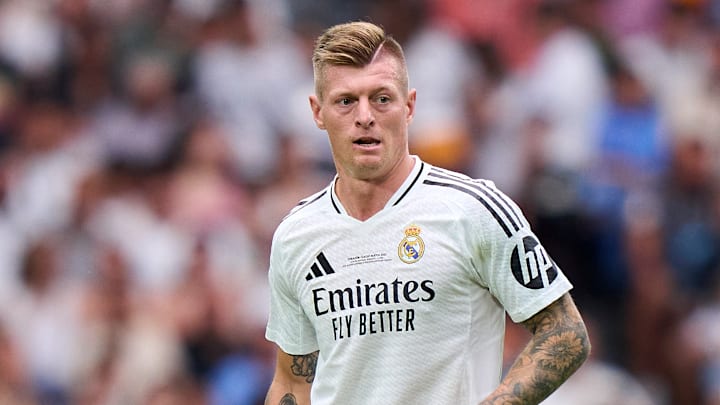Toni Kroos a une idée de son successeur au Real Madrid. Toni Kroos a une idée de son successeur au Real Madrid.
