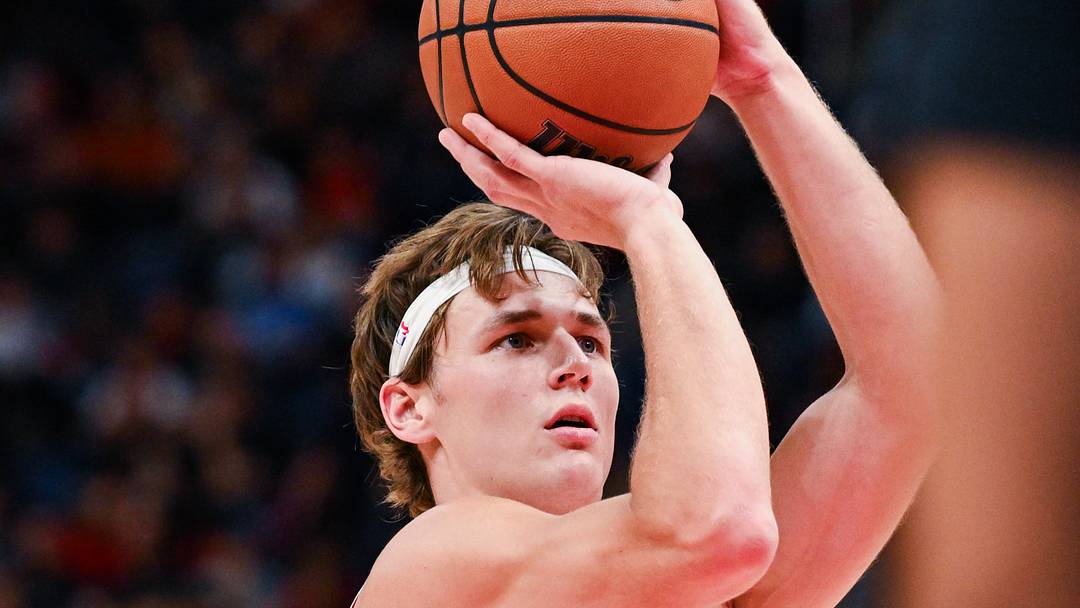 Oct 3, 2026; Quebec City, Quebec, CAN; Miami Heat guard Pelle Larsson (9) shoots a free throw against the Toronto Raptors during the second quarter at Videotron Centre. Mandatory Credit: David Kirouac-Imagn Images