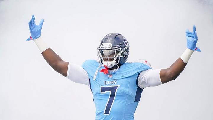 Sep 21, 2025; Nashville, Tennessee, USA; Tennessee Titans linebacker Oluwafemi Oladejo (7) takes the field before the game against the Indianapolis Colts at Nissan Stadium. Mandatory Credit: Andrew Nelles-USA TODAY Network via Imagn Images