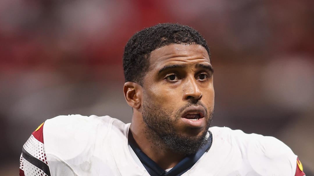 Sep 28, 2025; Atlanta, Georgia, USA; Washington Commanders linebacker Bobby Wagner (54) on the field during a game against the Atlanta Falcons at Mercedes-Benz Stadium. Mandatory Credit: Brett Davis-Imagn Images Sep 28, 2025; Atlanta, Georgia, USA; Washington Commanders linebacker Bobby Wagner (54) on the field during a game against the Atlanta Falcons at Mercedes-Benz Stadium. Mandatory Credit: Brett Davis-Imagn Images