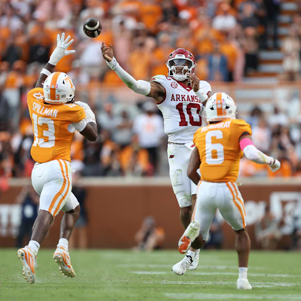 Arkansas Razorbacks quarterback Taylen Green (10) passes the ball against the Tennessee Volunteers during the second half.