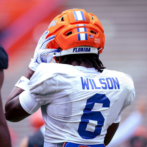 Gators WR Named to Shaun Alexander Freshman Player of the Year Award ...