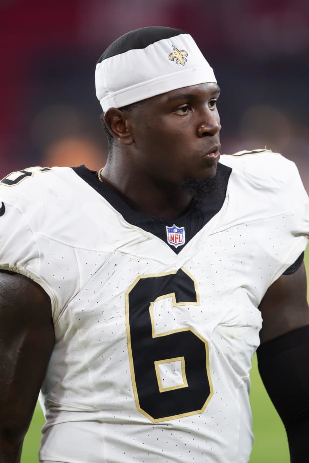 New Orleans Saints linebacker Willie Gay (6) against the Arizona Cardinals during a preseason NFL game at State Farm Stadium.