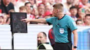 VAR-Einsatz bei FC Bayern München vs Sport-Club Freiburg - Bundesliga