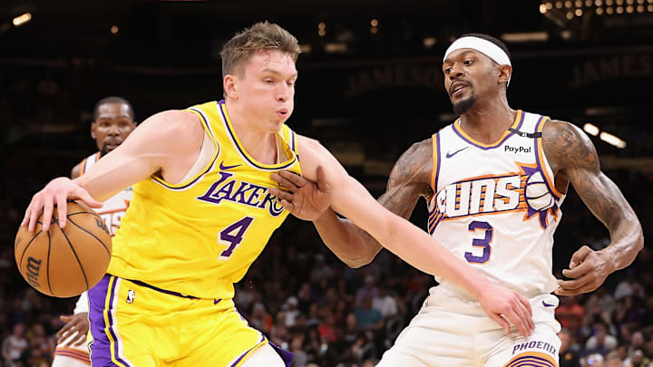 Los Angeles Lakers v Phoenix Suns