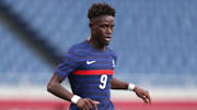 Nathanael Mbuku avec les U20 de l'Equipe de France