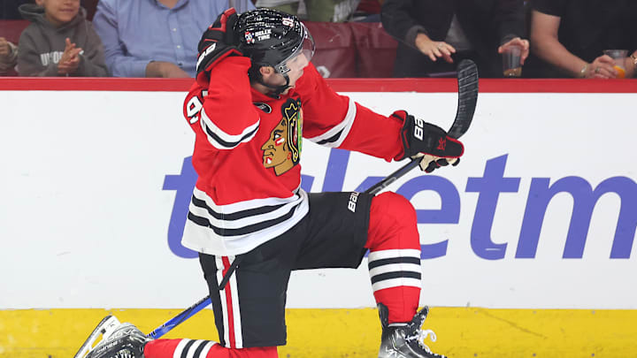 Carolina Hurricanes v Chicago Blackhawks