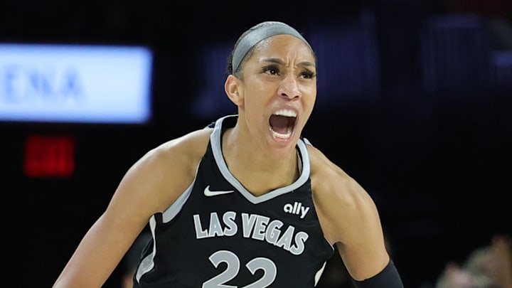 Atlanta Dream v Las Vegas Aces