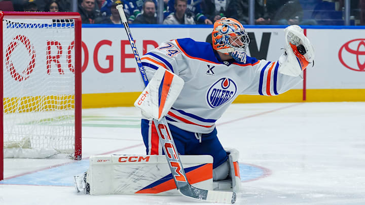 The Edmonton Oilers face a tough decision regarding Stuart Skinner's next contract.