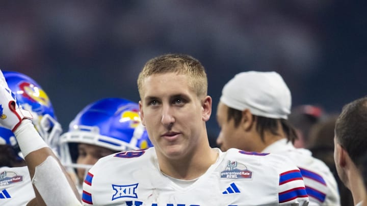 Dec 26, 2023; Phoenix, AZ, USA; Kansas Jayhawks tight end Mason Fairchild (89) against the UNLV Rebels in the Guaranteed Rate Bowl at Chase Field. Mandatory Credit: Mark J. Rebilas-USA TODAY Sports Dec 26, 2023; Phoenix, AZ, USA; Kansas Jayhawks tight end Mason Fairchild (89) against the UNLV Rebels in the Guaranteed Rate Bowl at Chase Field. Mandatory Credit: Mark J. Rebilas-USA TODAY Sports