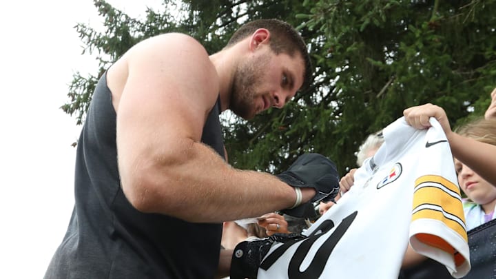 Jul 27, 2022; Latrobe, PA, USA; Pittsburgh Steelers defensive end T.J. Watt (90) 