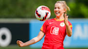 Man Utd have a number of players at Euro 2022 - including Jackie Groenen