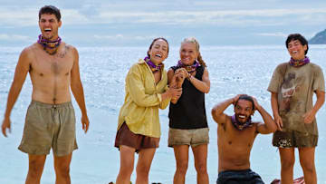 “Loyal to the Soil” – In a SURVIVOR first, castaways attempt a shocking negotiation for rice. Then, teams must have their head in the game during a tough reward challenge, on SURVIVOR, Wednesday, Nov. 20 (8:00-9:30 PM, ET/PT) on the CBS Television Network, and streaming on Paramount+ (live and on-demand for Paramount+ with SHOWTIME subscribers, or on-demand for Paramount+ Essential subscribers the day after the special airs)*. Jeff Probst serves as host and executive producer. Pictured (L-R):