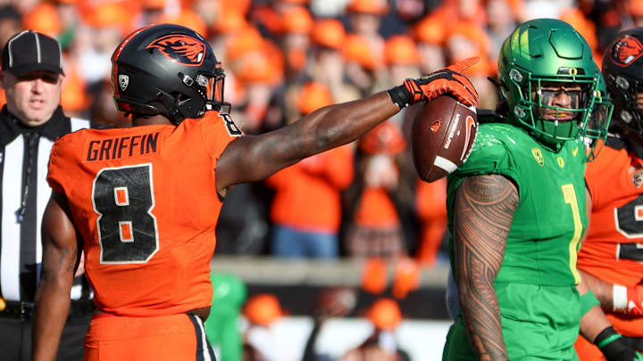 Oregon State running back Jam Griffin (8) reacts to a first down during the second quarter against Oregon at Reser Stadium in Corvallis, Ore. on Saturday, Nov. 26, 2022.

Ncaa Football Oregon Vs Oregon State 1938