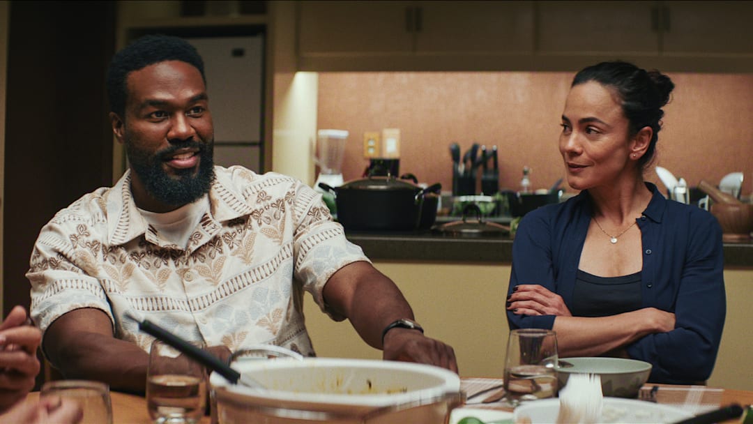 (L to R) Yahya Abdul-Mateen II as John Creasy and Alice Braga as Valeria Melo in Episode 105 of Man on Fire