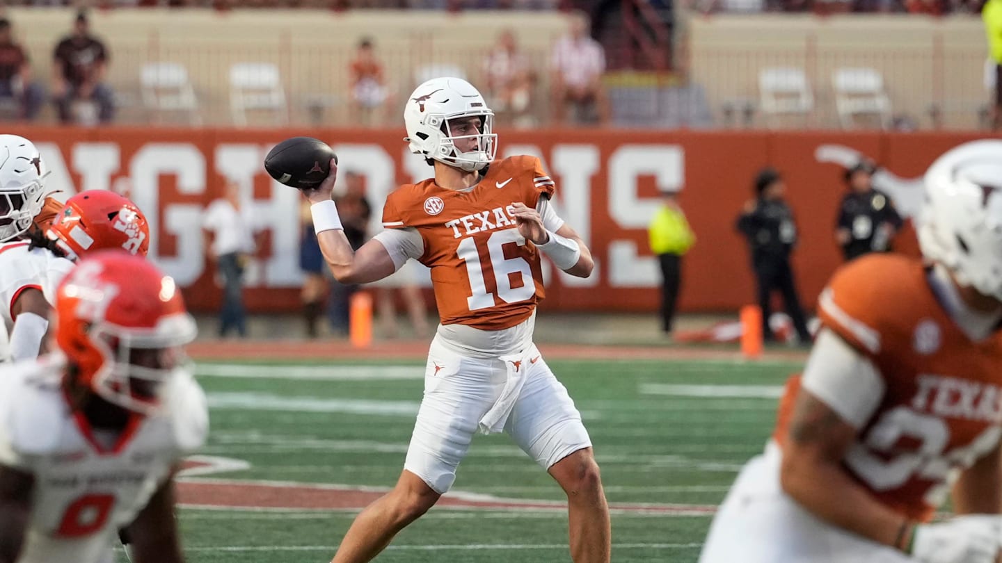 Texas Longhorns Shut Out Sam Houston 55-0 Led by Arch Manning