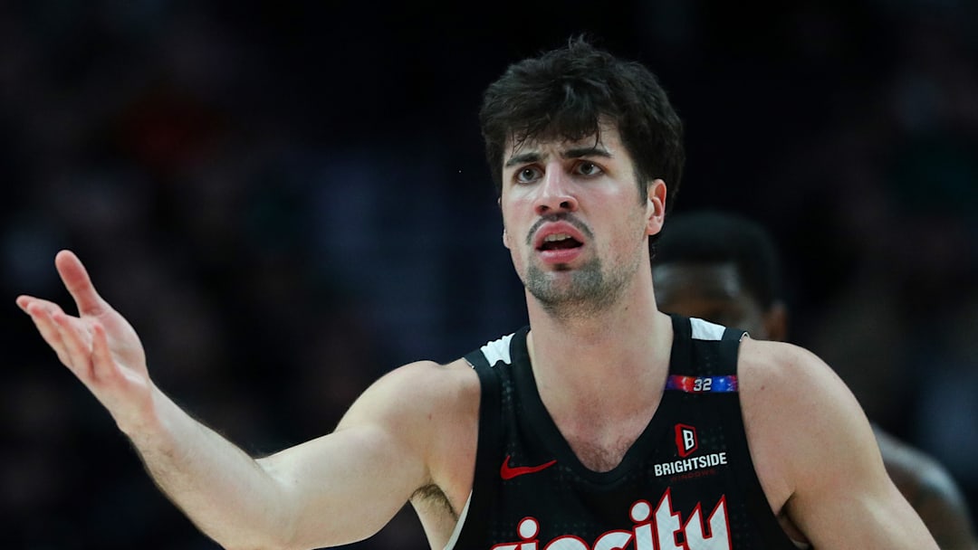 Milwaukee Bucks v Portland Trail Blazers Milwaukee Bucks v Portland Trail Blazers