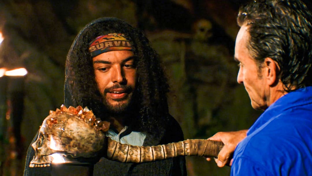 “Loyal to the Soil” – In a SURVIVOR first, castaways attempt a shocking negotiation for rice. Then, teams must have their head in the game during a tough reward challenge, on SURVIVOR, Wednesday, Nov. 20 (8:00-9:30 PM, ET/PT) on the CBS Television Network, and streaming on Paramount+ (live and on-demand for Paramount+ with SHOWTIME subscribers, or on-demand for Paramount+ Essential subscribers the day after the special airs)*. Jeff Probst serves as host and executive producer. Pictured (L-R):