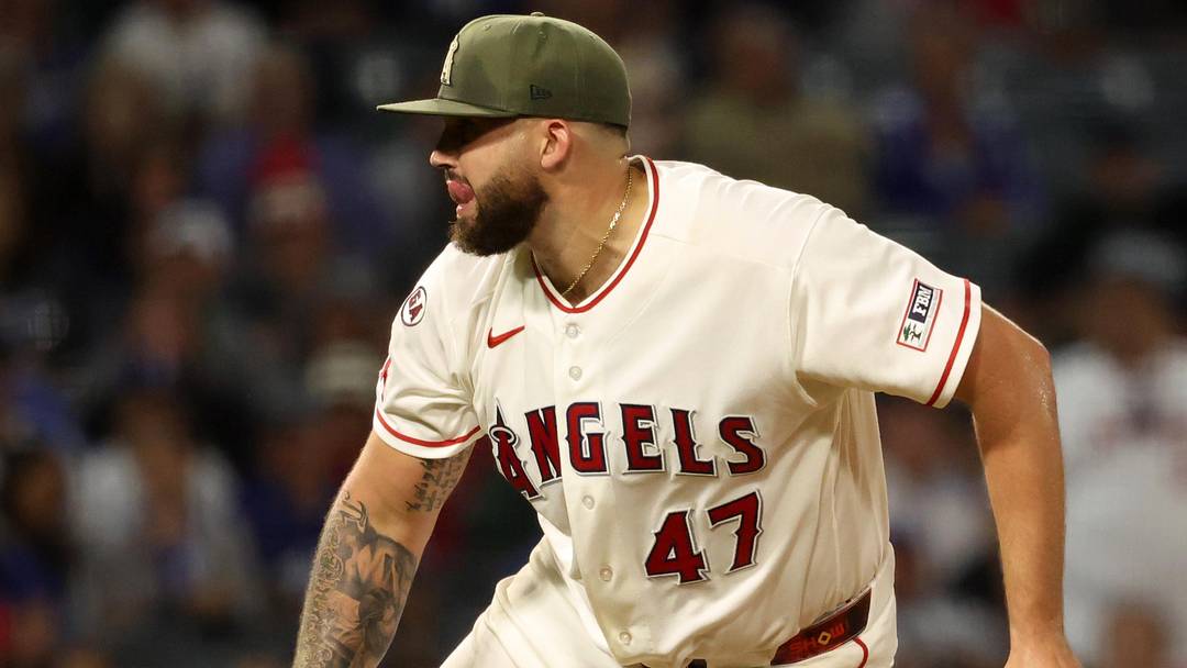 May 16, 2026; Anaheim, California, USA;  Los Angeles Angels pitcher Alek Manoah (47) pitches during the eighth inning against the Los Angeles Dodgers at Angel Stadium. Mandatory Credit: Kiyoshi Mio-Imagn Images