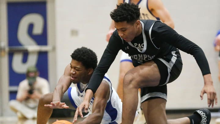 Thompson High guard Colben Landrew (23) at Tuscaloosa County High School.