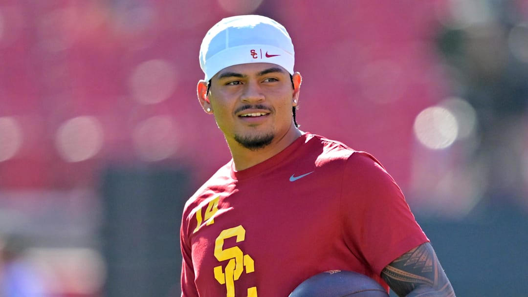 USC Trojans quarterback Jayden Maiava USC coach Lincoln Riley Oregon Ducks quarterback Dante Moore Big Ten football playoff