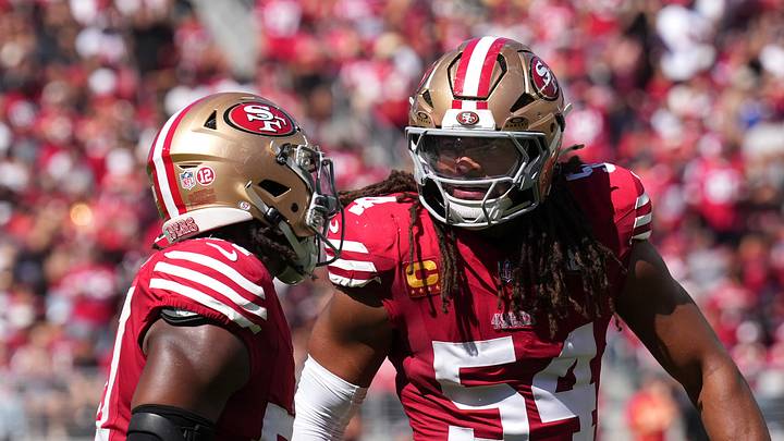 San Francisco 49ers linebackers Fred Warner (54) and Dre Greenlaw (57)