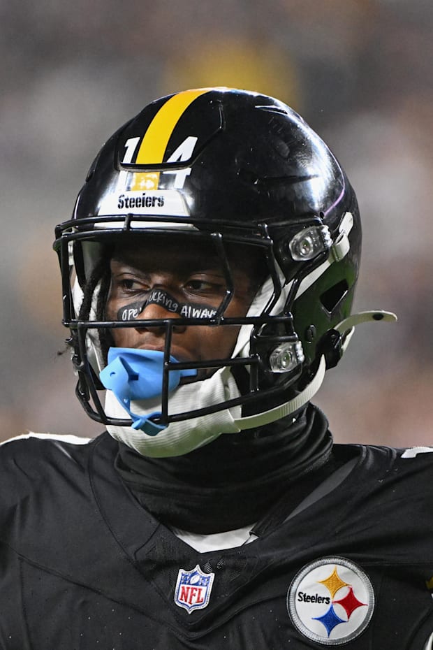 Pittsburgh Steelers wide receiver George Pickens walks off the field against the Dallas Cowboys. 