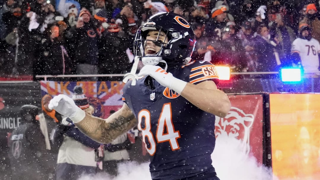 Chicago Bears tight end Colston Loveland