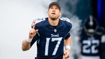 The Minnesota Vikings have discussed a contract with former Tennessee Titans quarterback Ryan Tannehill.