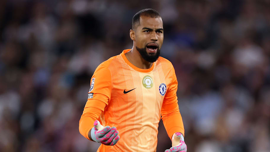 Chelsea goalkeeper Robert Sánchez