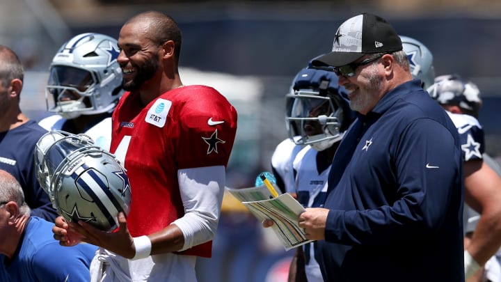 Jul 30, 2024; Oxnard, CA, USA; Dallas Cowboys quarterback Dak Prescott (4) and head coach Mike McCarthy during training camp at the River Ridge Playing Fields in Oxnard, California. Mandatory Credit: Jason Parkhurst-USA TODAY Sports