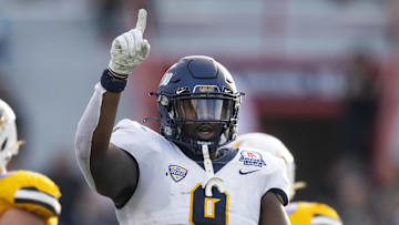 Toledo Rockets defensive tackle Darius Alexander (9)