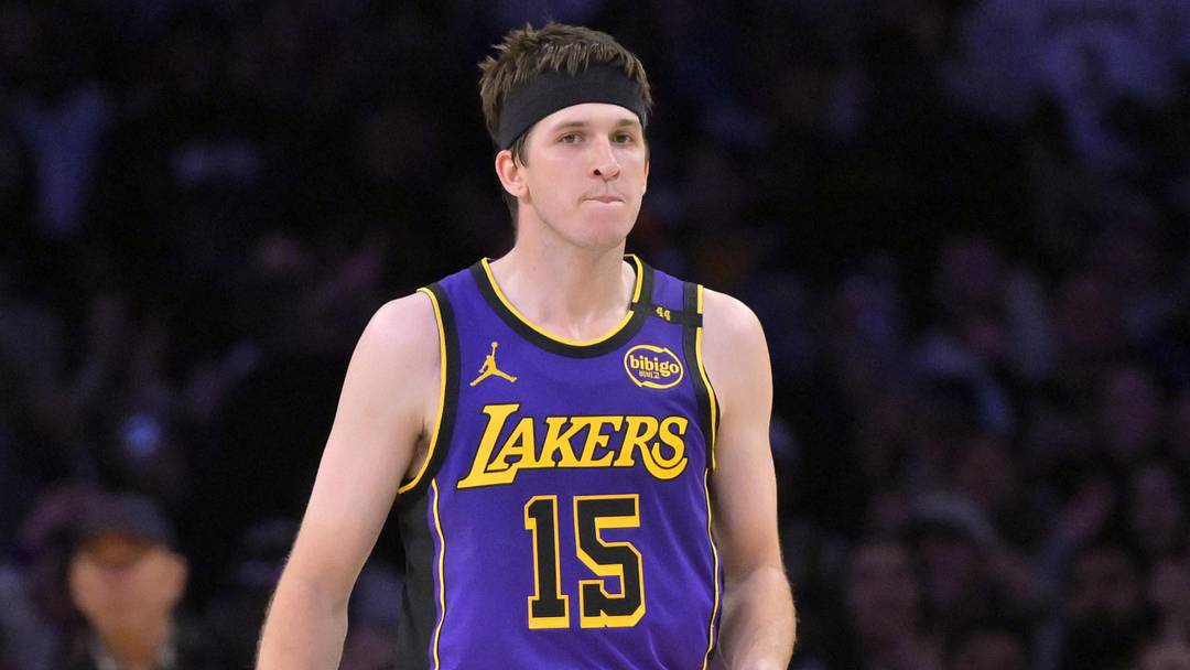 Jan 17, 2025; Los Angeles, California, USA; Los Angeles Lakers guard Austin Reaves (15) reacts after a 3-point basket in the second half against the Brooklyn Nets at Crypto.com Arena. Mandatory Credit: Jayne Kamin-Oncea-Imagn Images Jan 17, 2025; Los Angeles, California, USA; Los Angeles Lakers guard Austin Reaves (15) reacts after a 3-point basket in the second half against the Brooklyn Nets at Crypto.com Arena. Mandatory Credit: Jayne Kamin-Oncea-Imagn Images