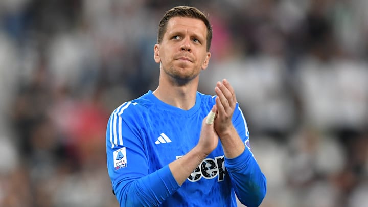 Wojciech Szczesny est le nouveau portier du Barça. Wojciech Szczesny est le nouveau portier du Barça.