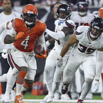 Getting D'Andre Swift and the running game going might be the best way for Bears offensive coordinator Shane Waldron to kick-start the offense.