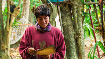 “Bob and Weave” – It’s double the immunity challenges and double the tribal councils in part one of the two-part season 47 finale. Castaways must do damage control after Operation Italy’s success. Then, one castaway tries spying to get some key information to further their game, on SURVIVOR, Wednesday, Dec. 11 (8:00-10:00 PM, ET/PT) on the CBS Television Network, and available to stream on Paramount+ (live and on-demand for Paramount+ with SHOWTIME subscribers, or on-demand for Paramount+
