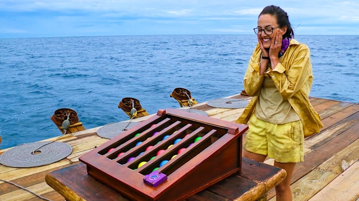 “Flipping the Win Switch” – After 20 days in the game, battle lines are drawn, and the stakes cannot be higher. The winner of a classic immunity challenge will guarantee their spot in the final seven, on SURVIVOR, Wednesday, Nov. 27 (8:00-9:30 PM, ET/PT) on the CBS Television Network, and streaming on Paramount+ (live and on-demand for Paramount+ with SHOWTIME subscribers, or on-demand for Paramount+ Essential subscribers the day after the episode airs)*. Jeff Probst serves as host and executive