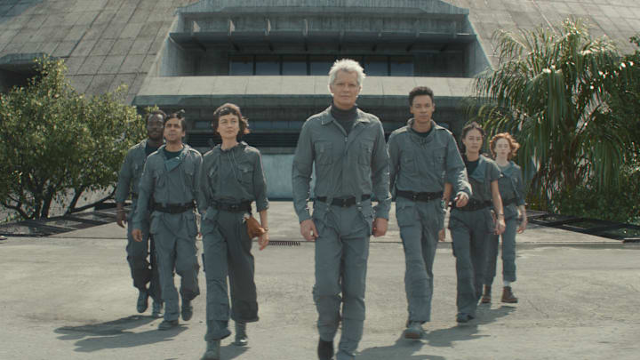 (L-R) Jonathan Ajayi as Smee, Adarsh Gourav as Slightly, Sydney Chandler as Wendy, Timothy Olyphant as Kirsh, Kit Young as Tootles, Erana James as Curly, Lily Newmark as Nibs in Alien: Earth