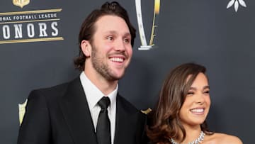 Josh Allen and Hailee Steinfeld