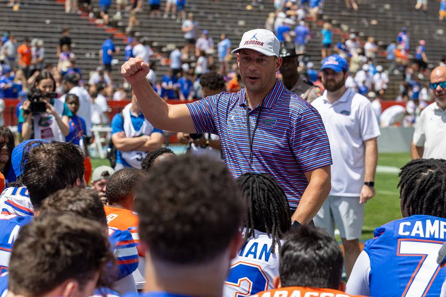 Florida coach Jon Sumrall speaks to the team after the Orange and Blue game in April.