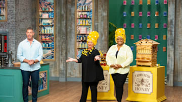 Host Jesse Palmer with Judges Nancy Fuller and Kardea Brown
